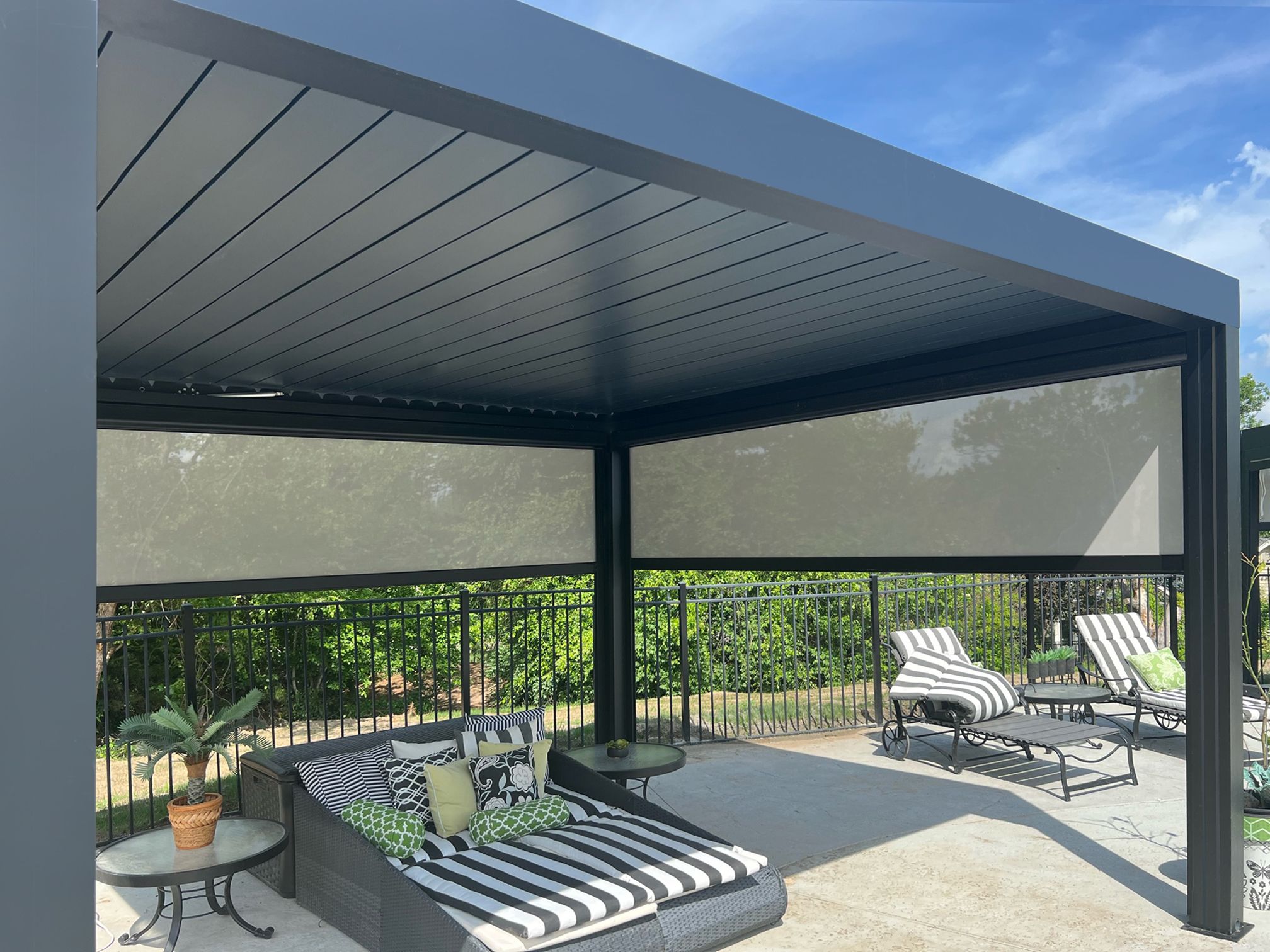 Sky Room 9